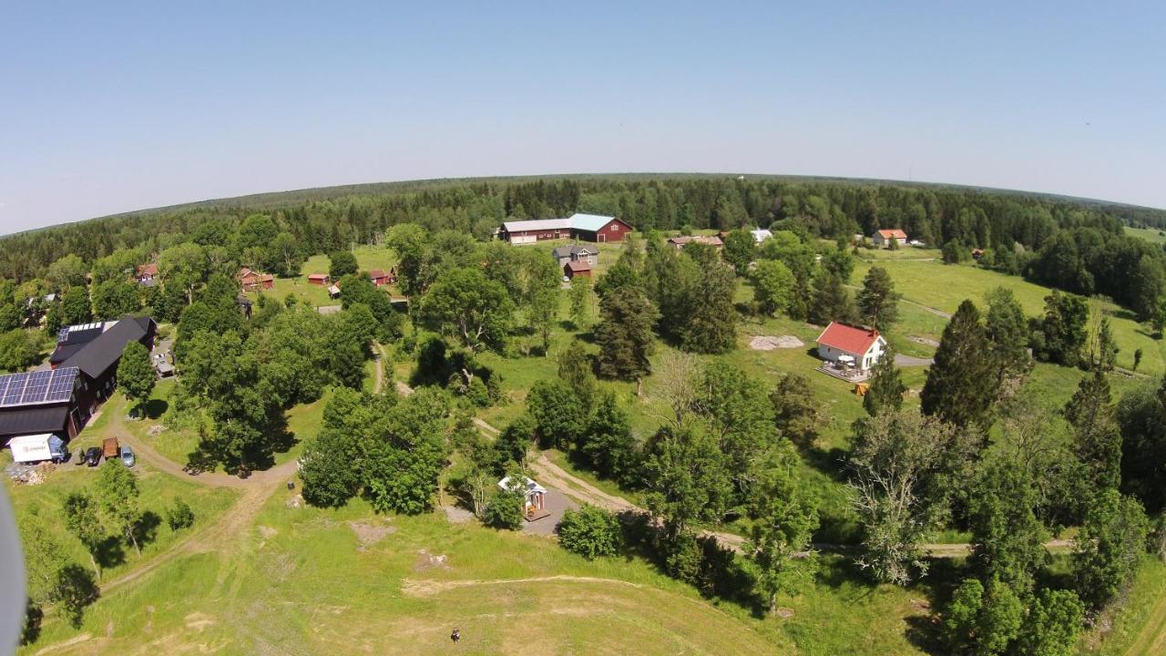 Liten Enklare Klimatsmart Stuga I Roslagen Östhammar Exteriér fotografie